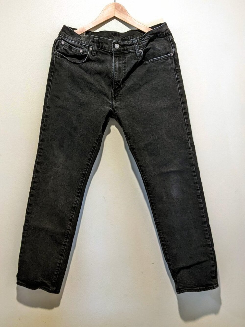 Levi’s 502 Taper Fit Black Jeans Men’s W33 L32 – Modern Slim Taper, Zip Fly
